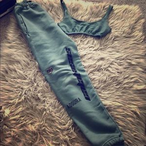 Yeezy calabasas sweatpants and top 😊